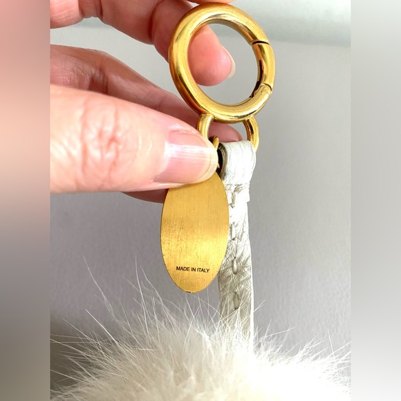 Authentic Fendi fur bag charm - Picture 3 of 9